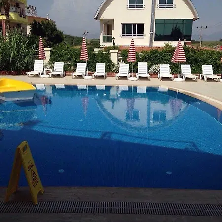 شقة فندقية Ceren Family