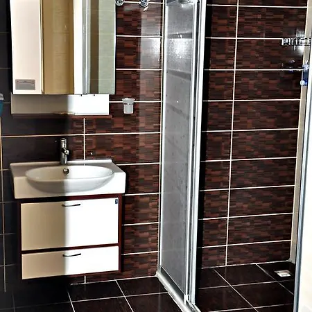 Ceren Family Apartmanhotel Side