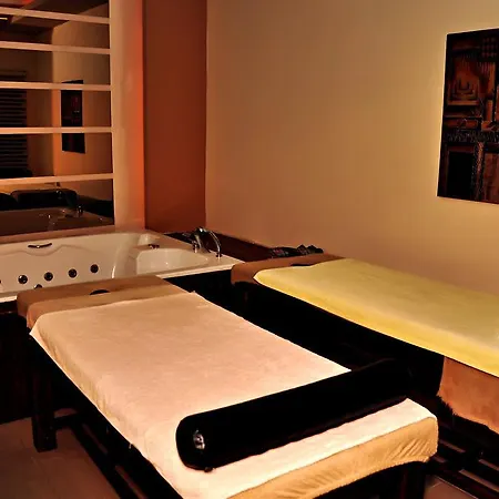 Ceren Family Apartmanhotel 3*